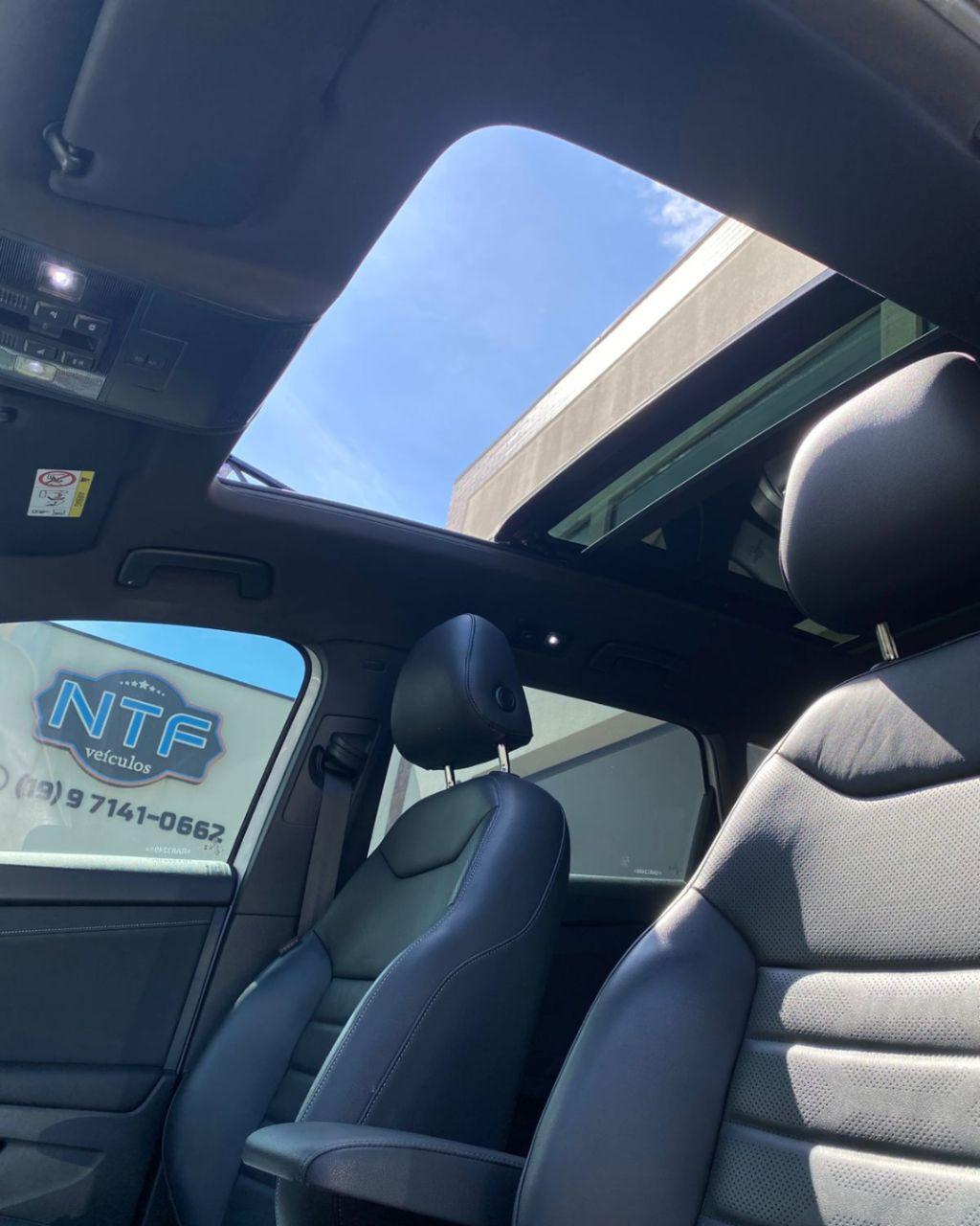 VOLKSWAGEN Taos - Foto