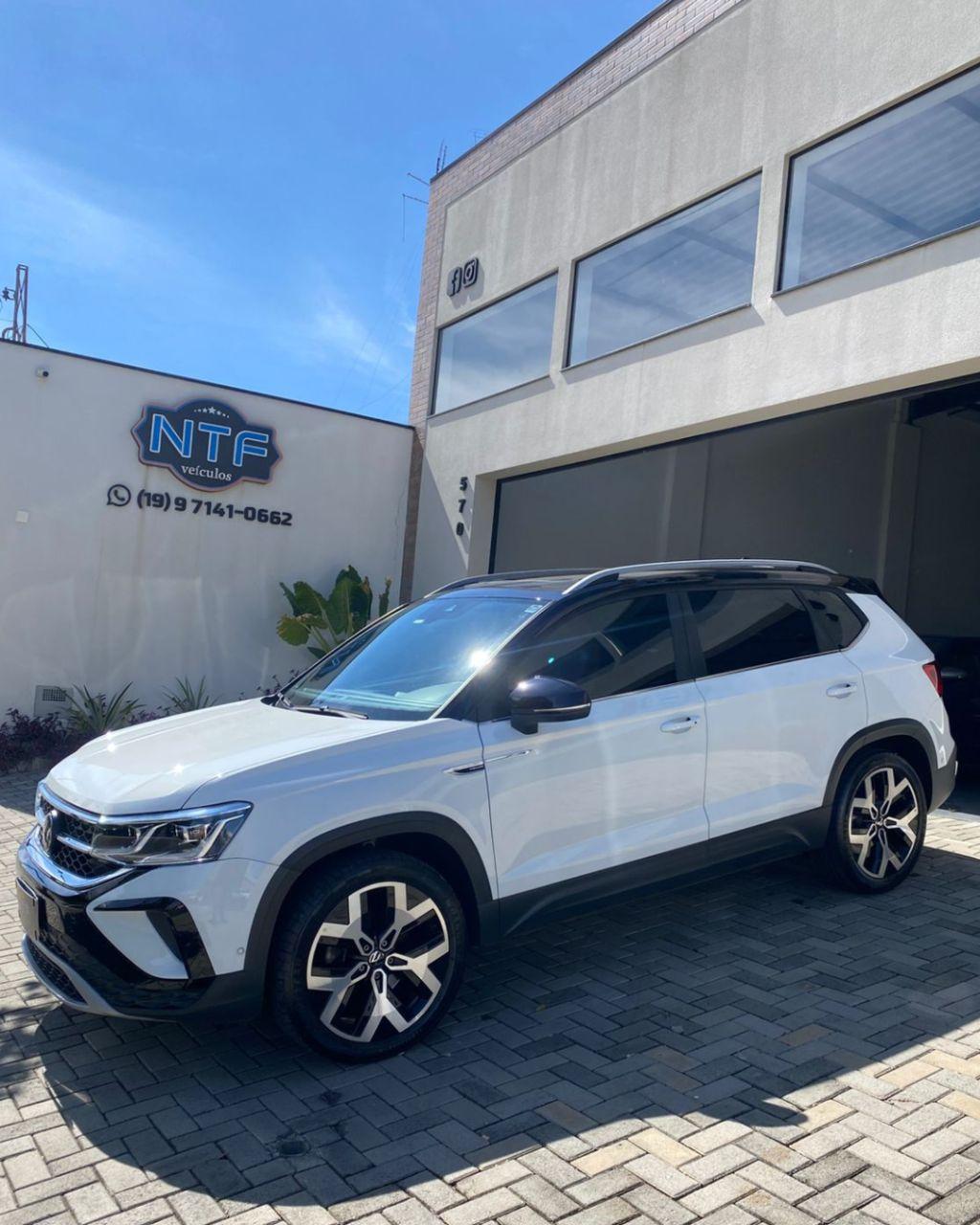 VOLKSWAGEN Taos - Foto