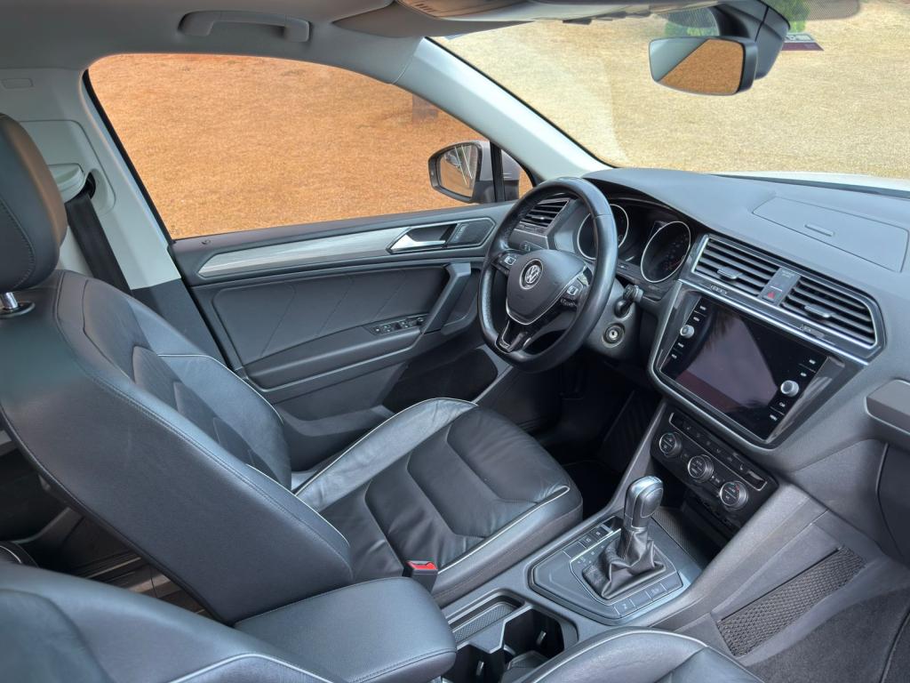 VOLKSWAGEN Tiguan - Foto