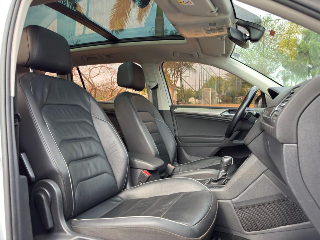 VOLKSWAGEN Tiguan - Foto