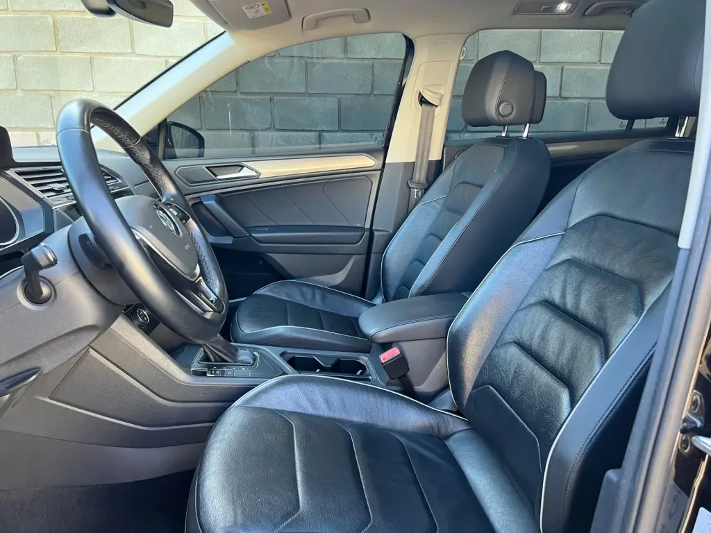 VOLKSWAGEN Tiguan - Foto