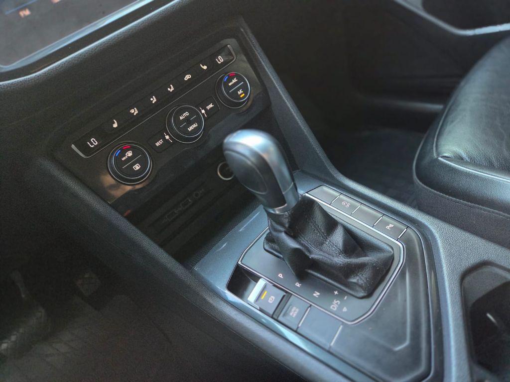 VOLKSWAGEN Tiguan - Foto