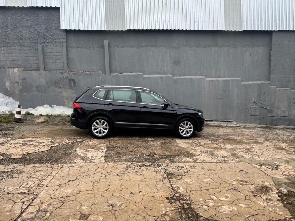 VOLKSWAGEN Tiguan - Foto