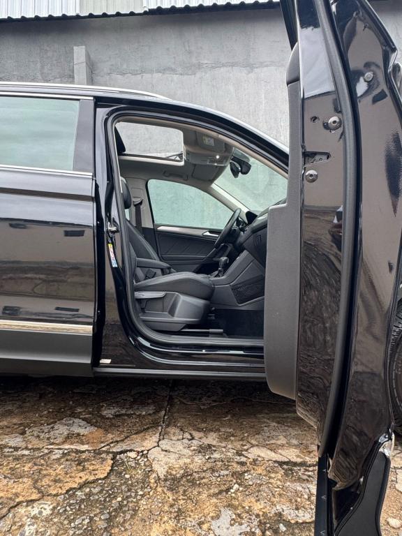 VOLKSWAGEN Tiguan - Foto