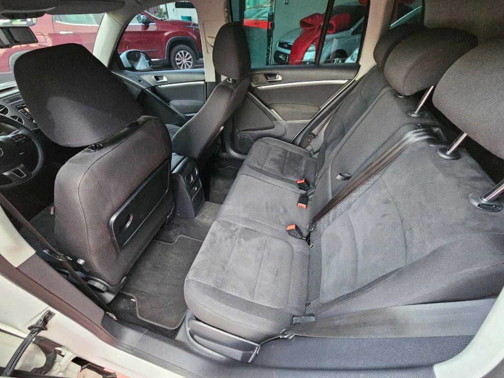VOLKSWAGEN Tiguan - Foto