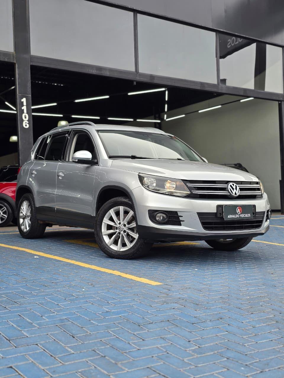 VOLKSWAGEN Tiguan - Foto