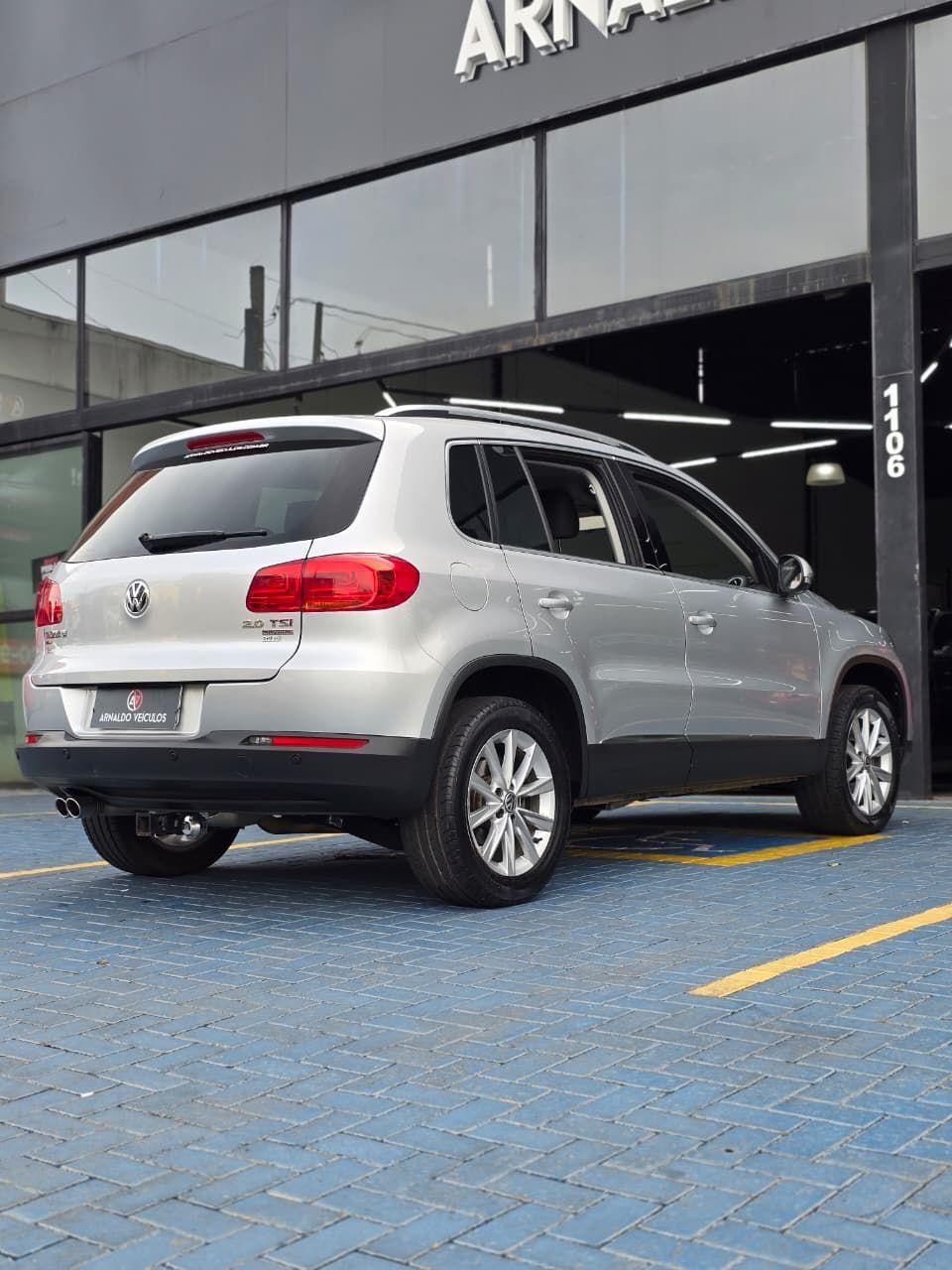 VOLKSWAGEN Tiguan - Foto