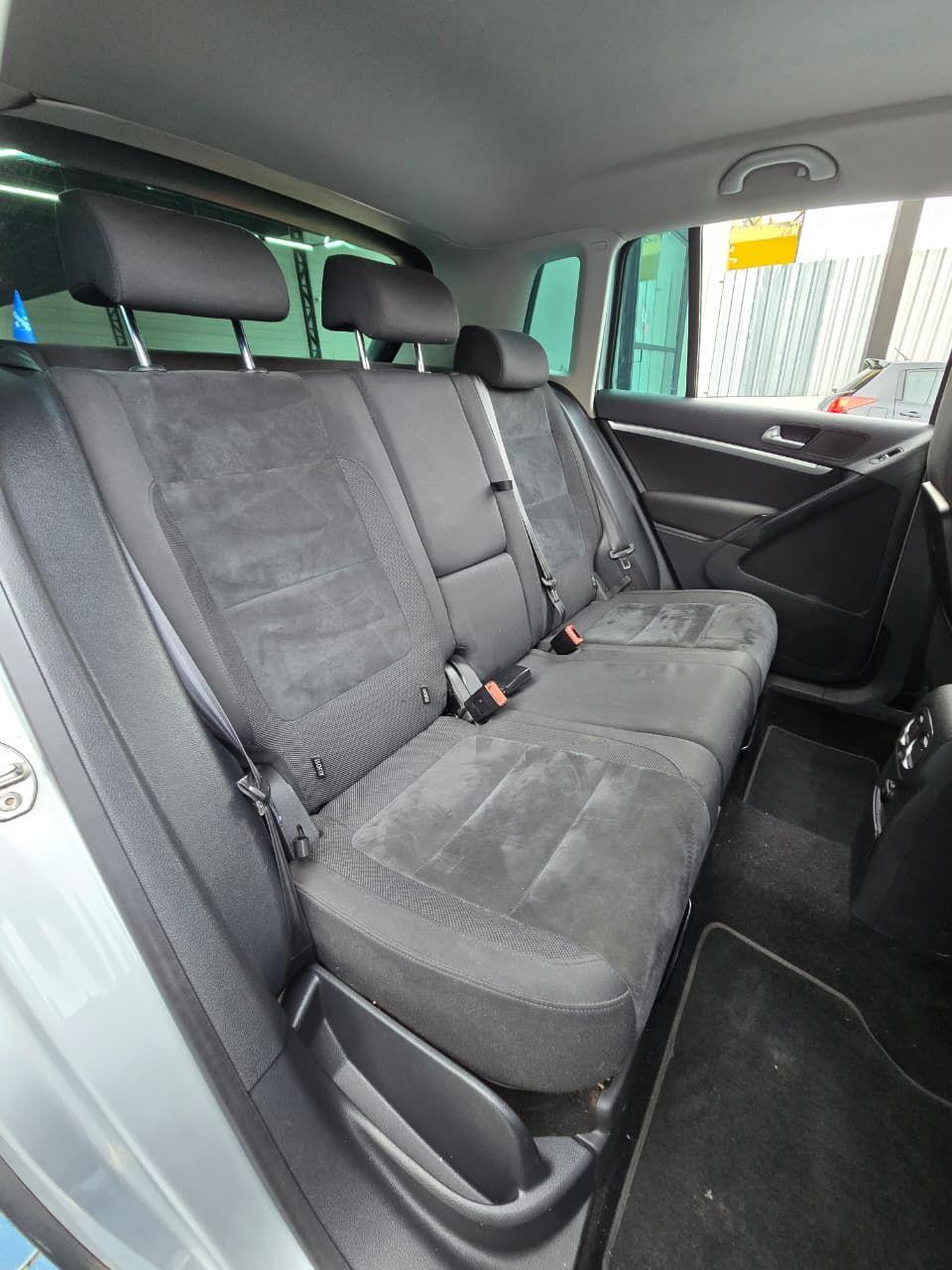 VOLKSWAGEN Tiguan - Foto