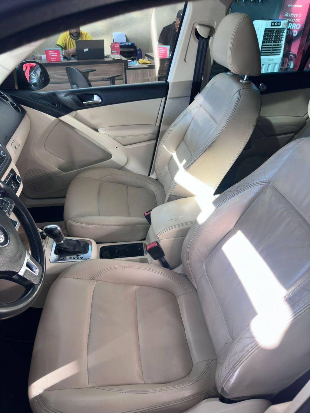 VOLKSWAGEN Tiguan - Foto