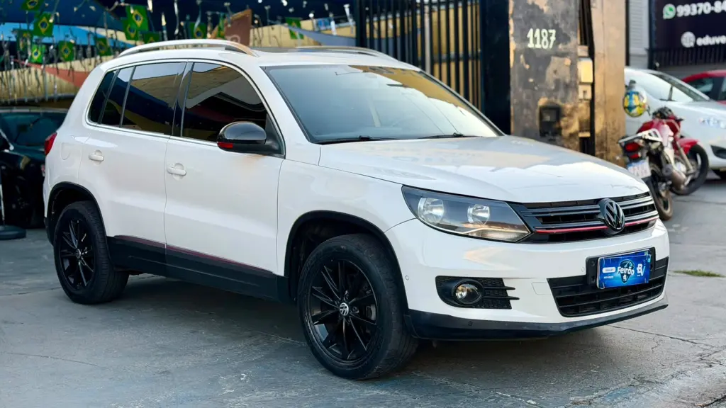 VOLKSWAGEN Tiguan - Foto
