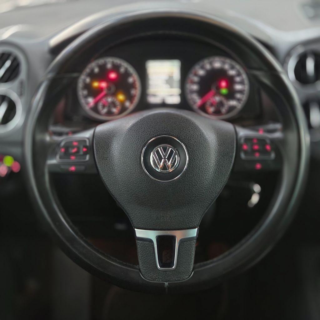 VOLKSWAGEN Tiguan - Foto