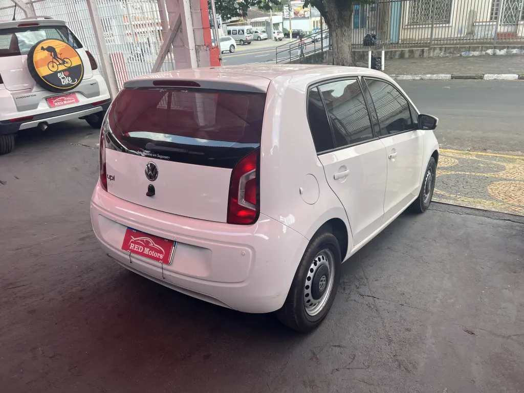 VOLKSWAGEN UP - Foto