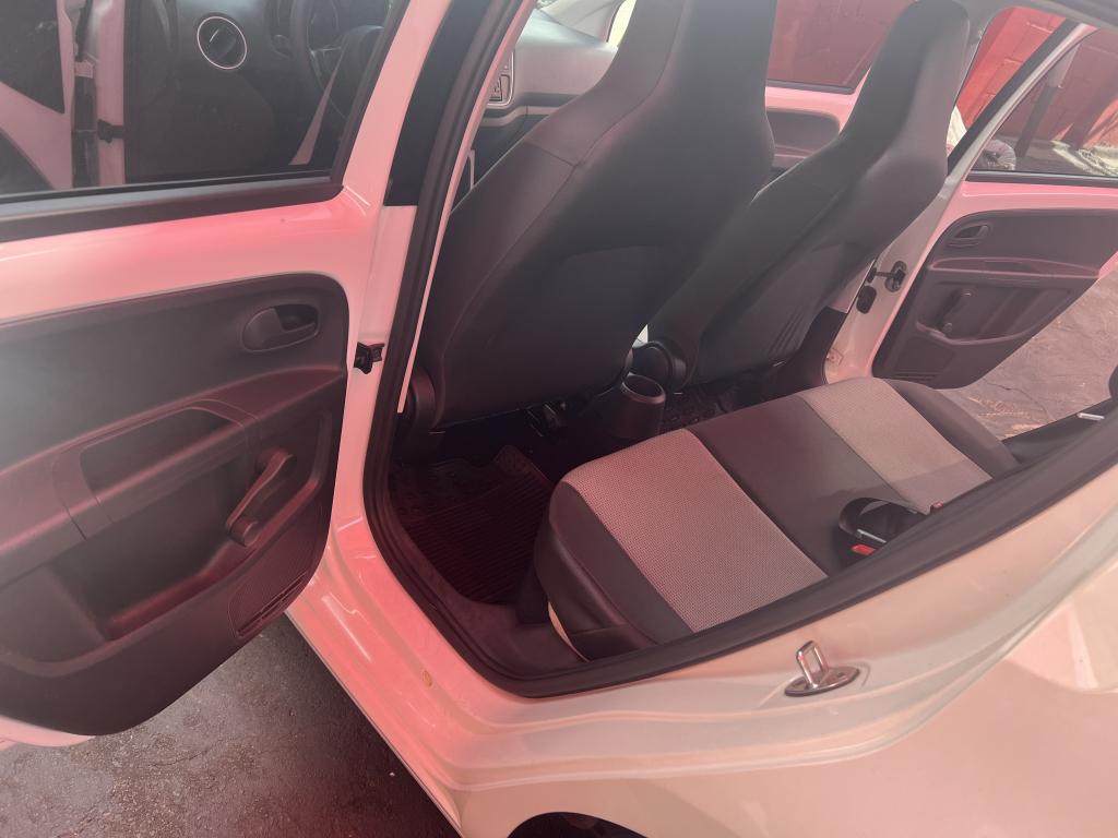 VOLKSWAGEN UP - Foto