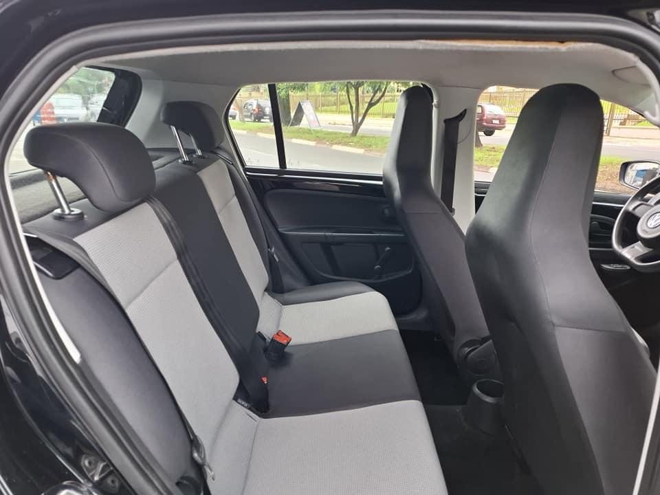 VOLKSWAGEN UP - Foto