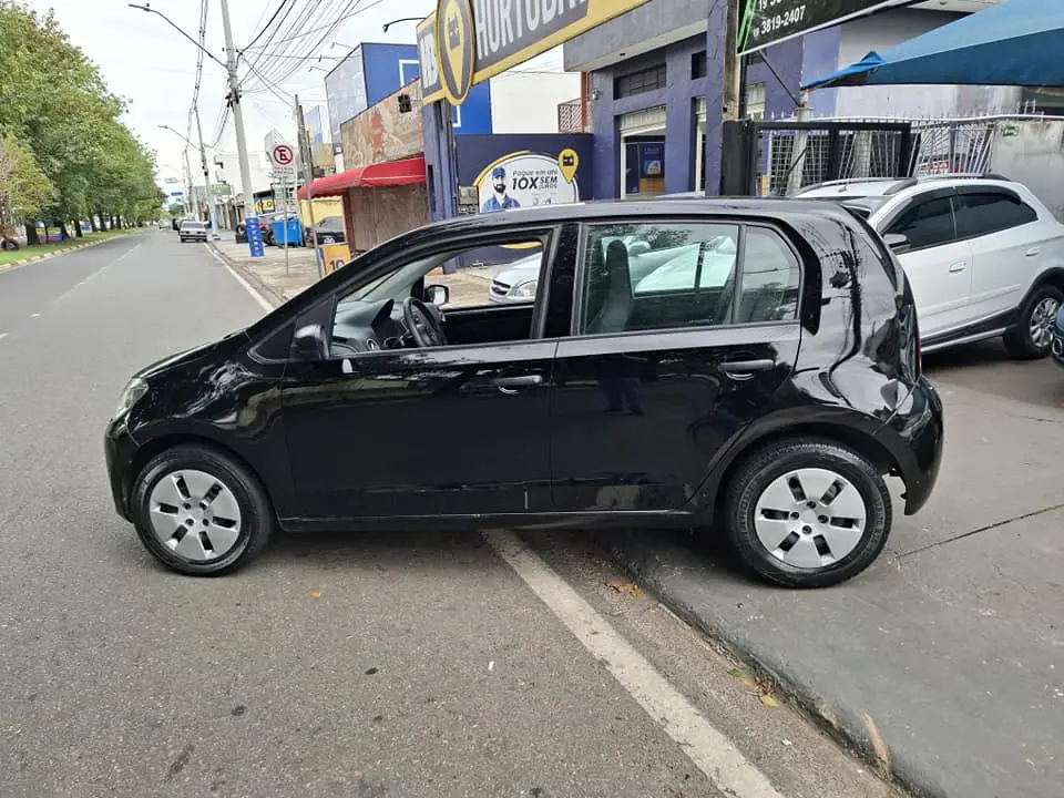 VOLKSWAGEN UP - Foto