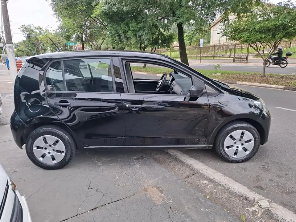 VOLKSWAGEN UP - Foto