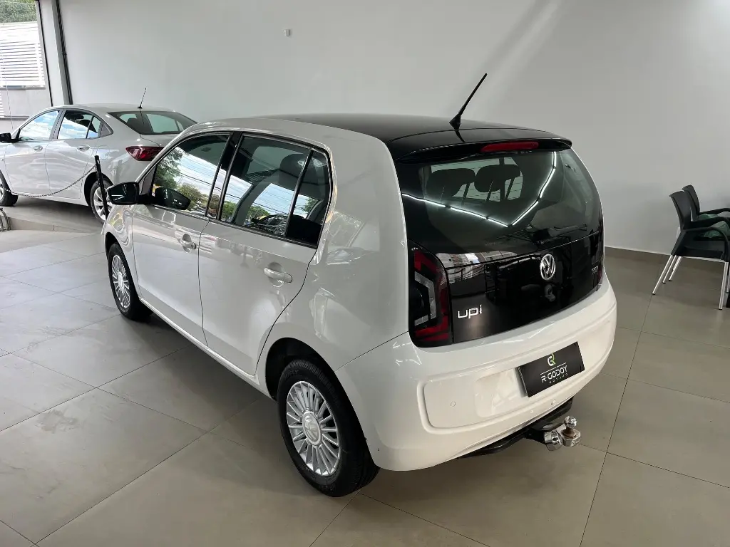 VOLKSWAGEN UP - Foto