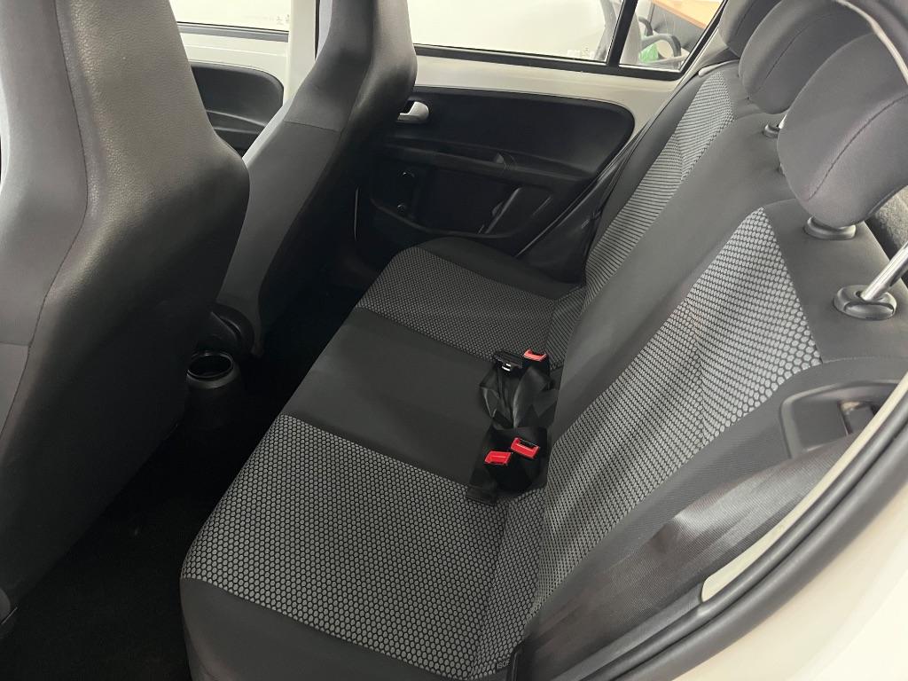 VOLKSWAGEN UP - Foto