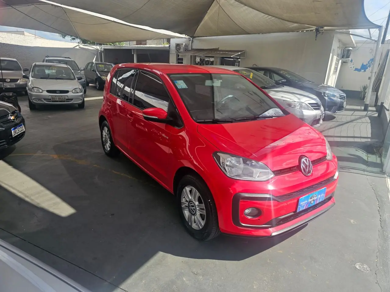VOLKSWAGEN UP - Foto