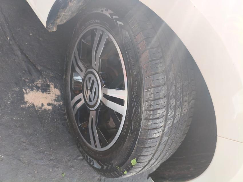 VOLKSWAGEN UP - Foto