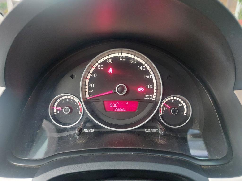 VOLKSWAGEN UP - Foto