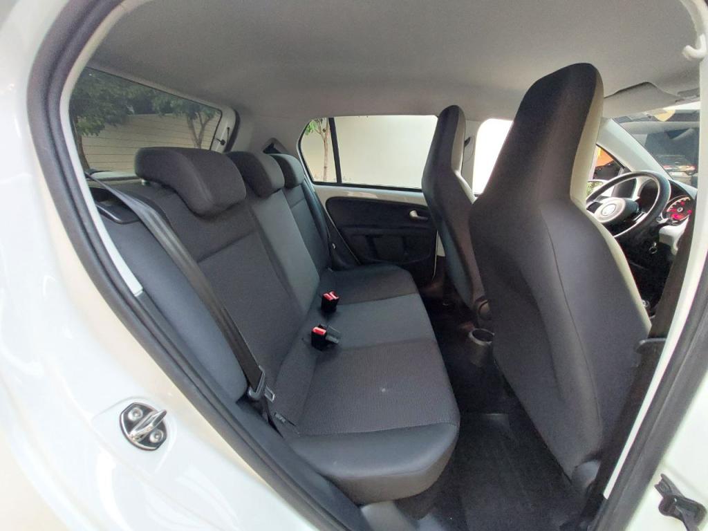 VOLKSWAGEN UP - Foto