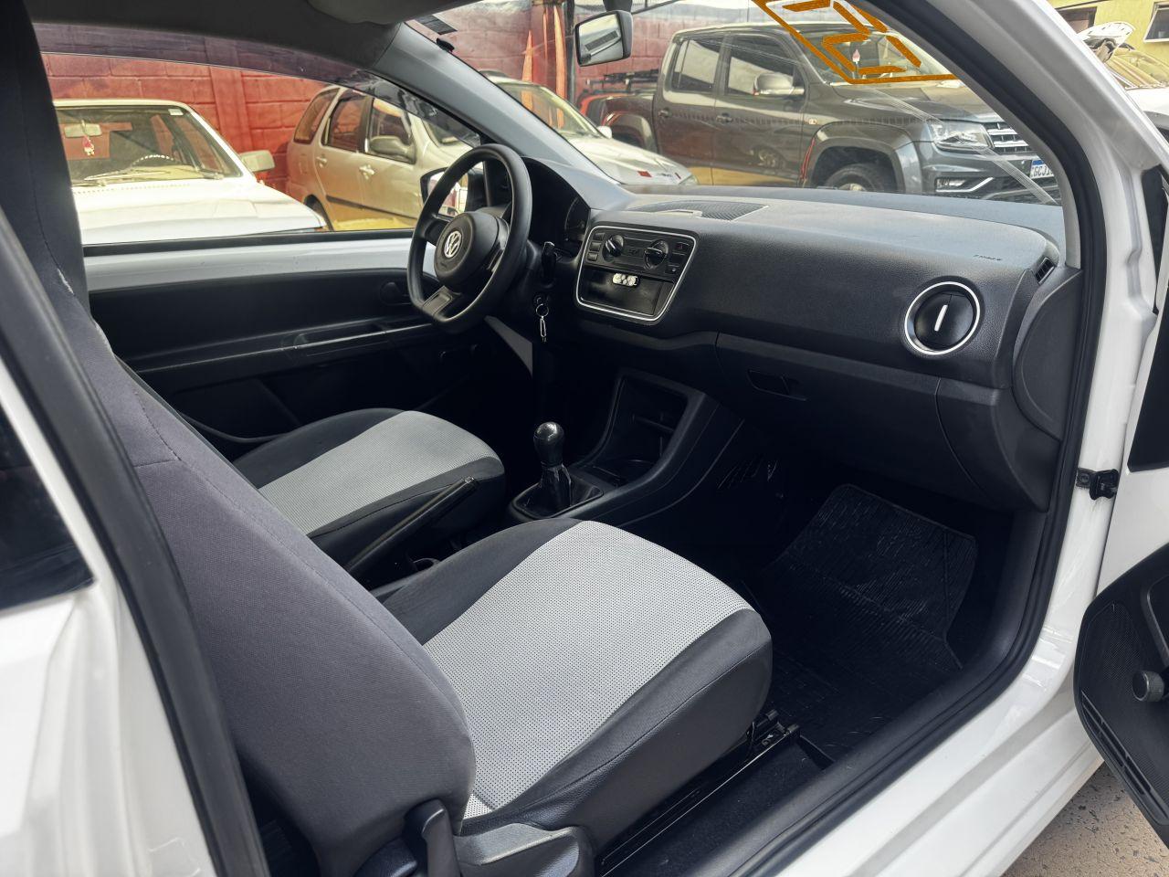 VOLKSWAGEN UP - Foto
