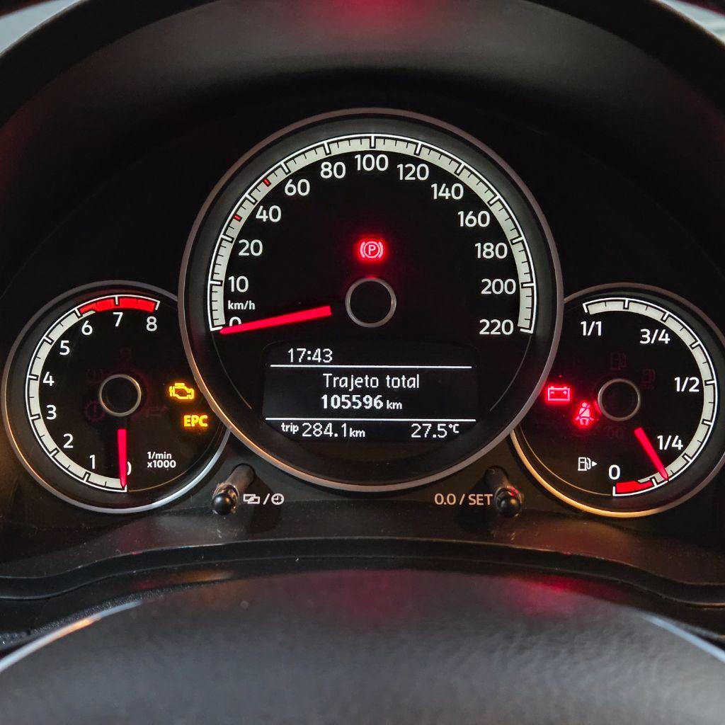 VOLKSWAGEN UP - Foto