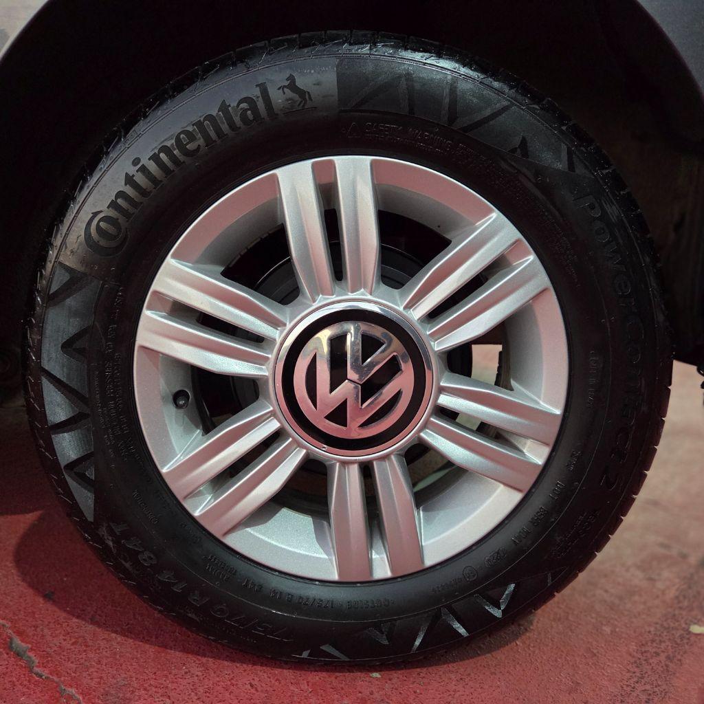 VOLKSWAGEN UP - Foto