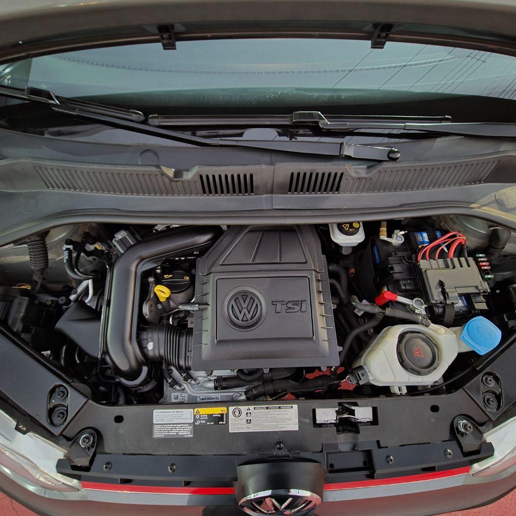 VOLKSWAGEN UP - Foto