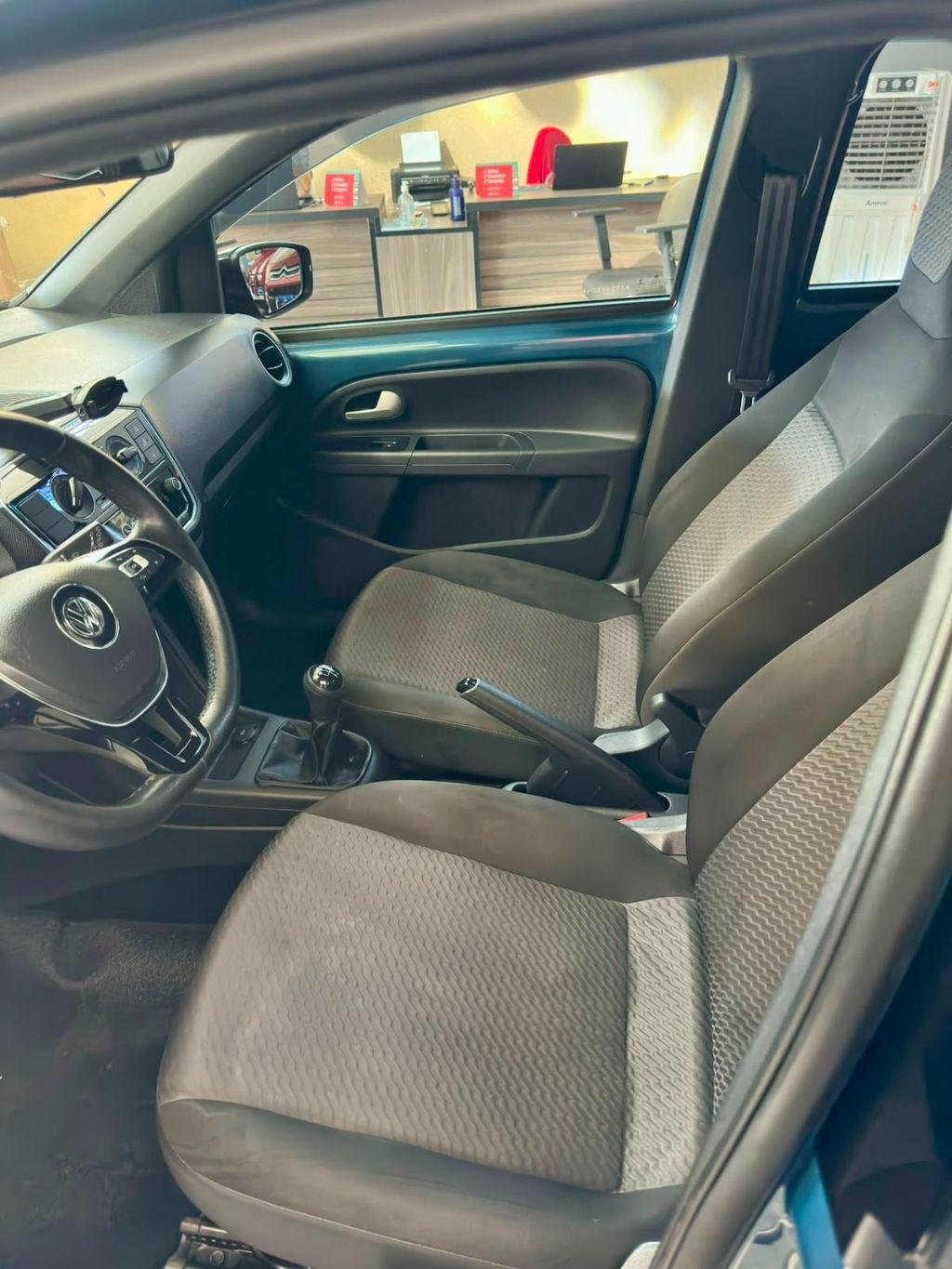 VOLKSWAGEN UP - Foto