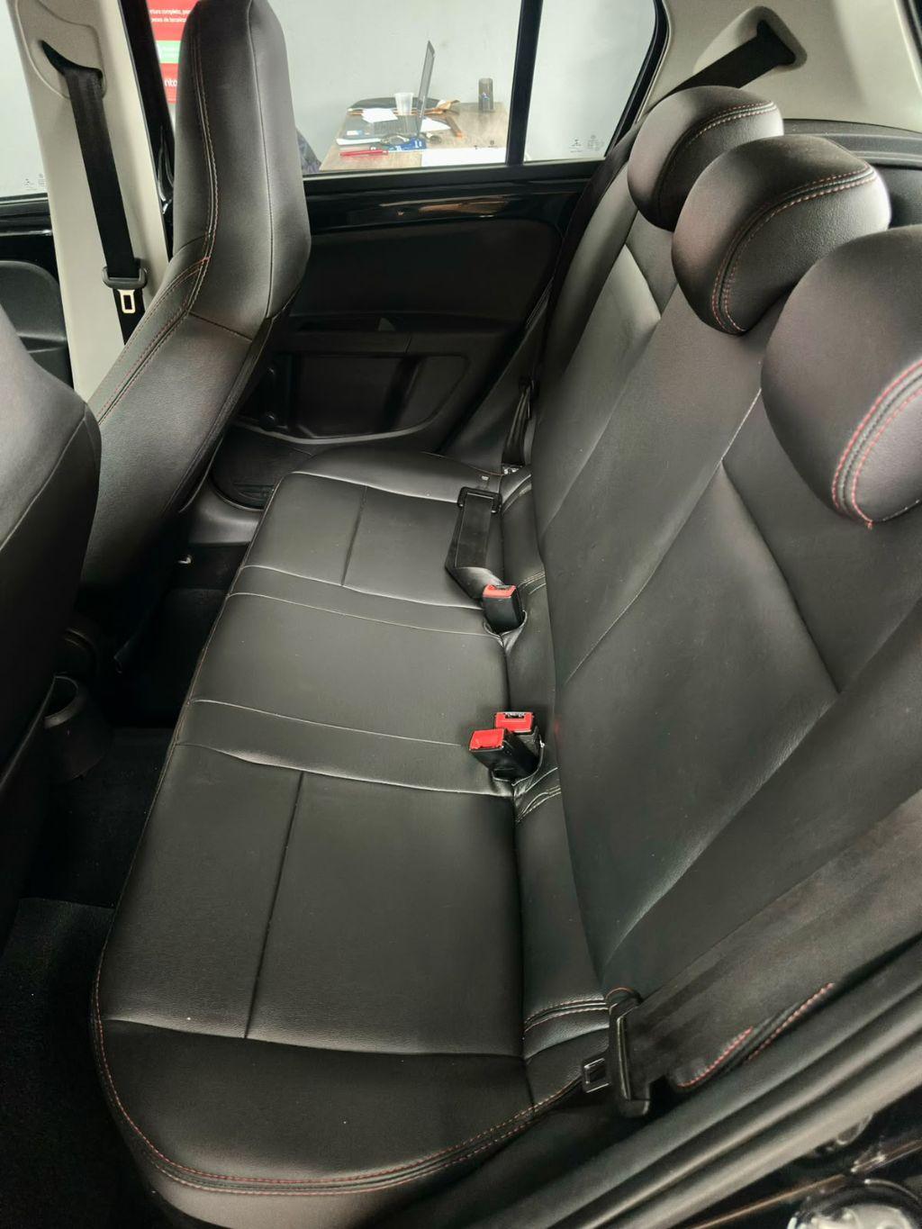 VOLKSWAGEN UP - Foto