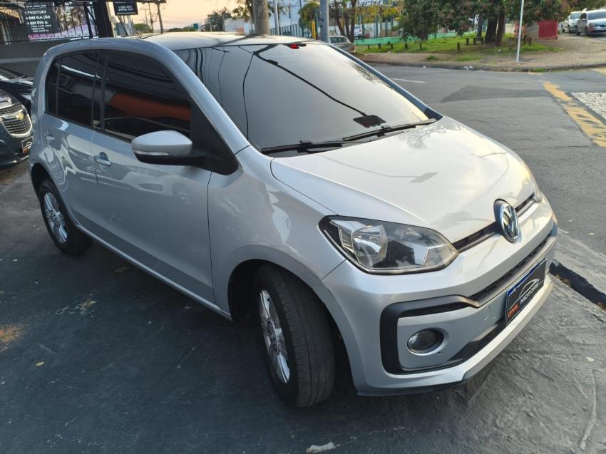 VOLKSWAGEN UP - Foto