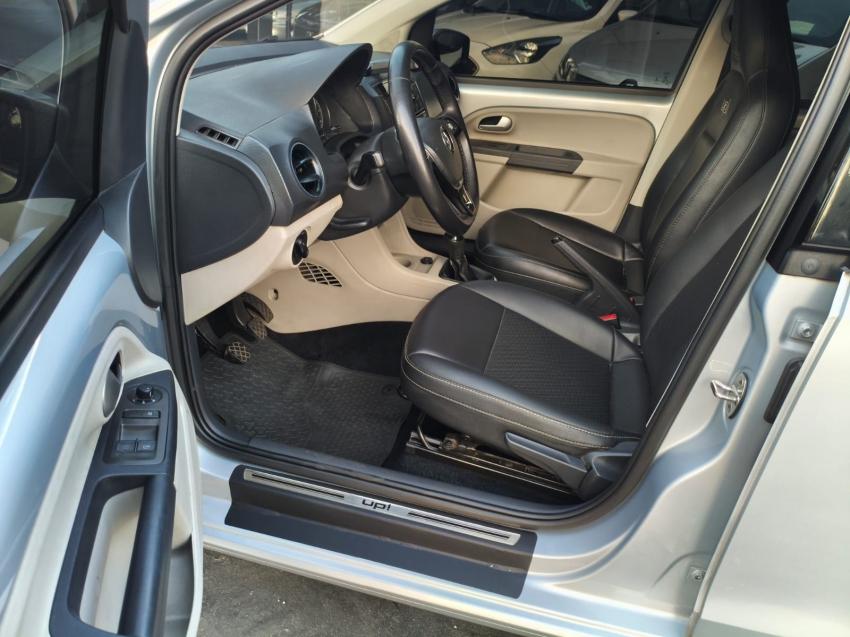 VOLKSWAGEN UP - Foto