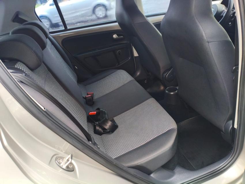 VOLKSWAGEN UP - Foto