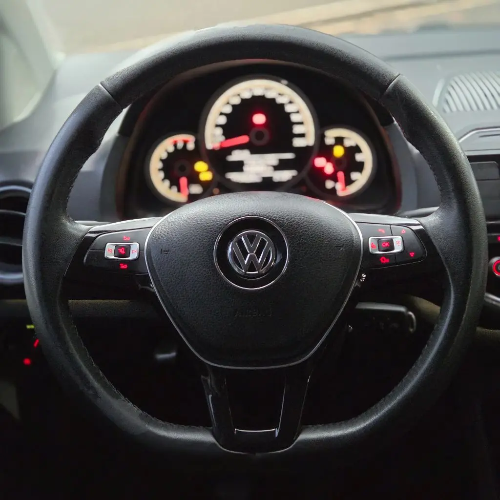 VOLKSWAGEN UP - Foto