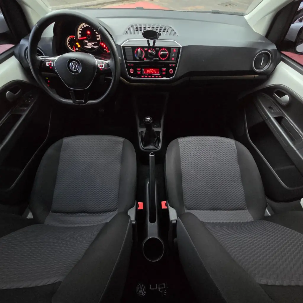 VOLKSWAGEN UP - Foto