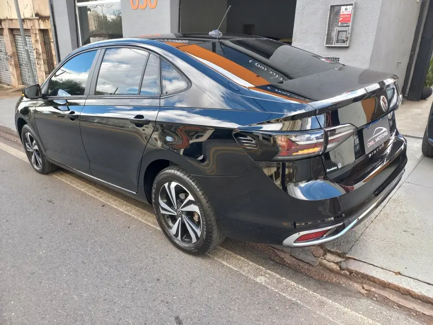 VOLKSWAGEN Virtus - Foto