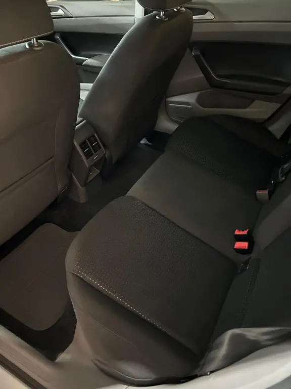 VOLKSWAGEN Virtus - Foto