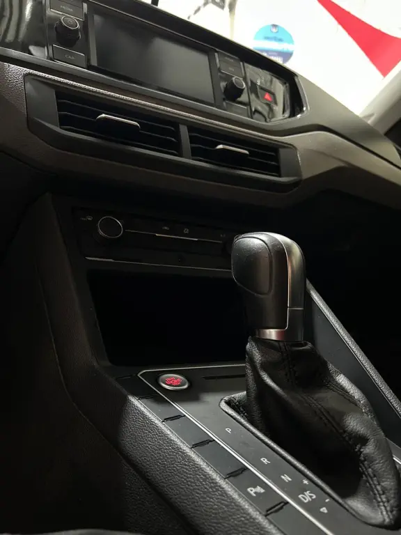 VOLKSWAGEN Virtus - Foto