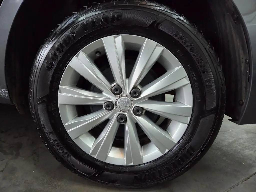 VOLKSWAGEN Virtus - Foto