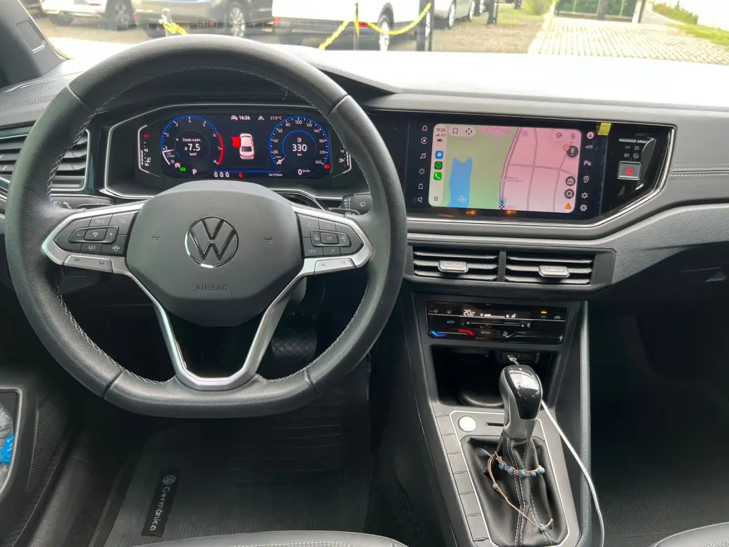 VOLKSWAGEN Virtus - Foto