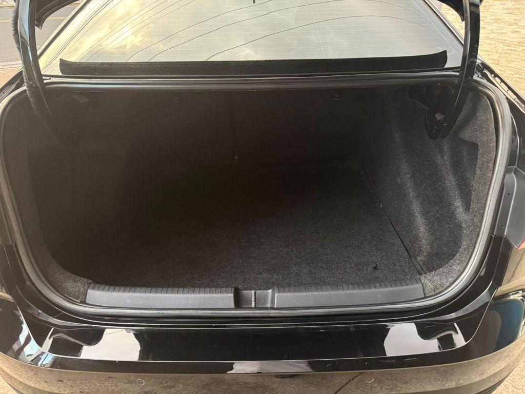 VOLKSWAGEN Virtus - Foto