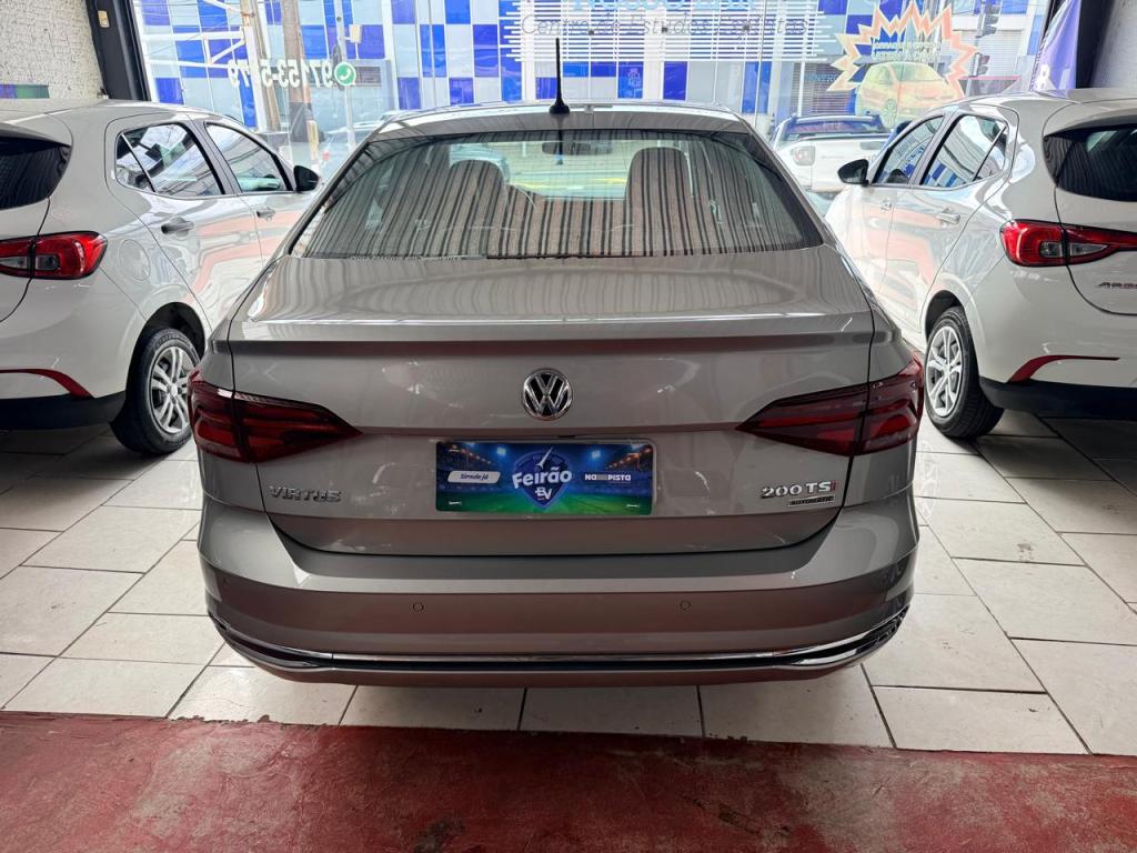 VOLKSWAGEN Virtus