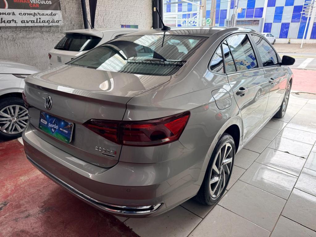 VOLKSWAGEN Virtus - Foto