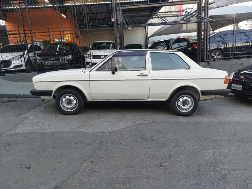 VOLKSWAGEN Voyage - Foto