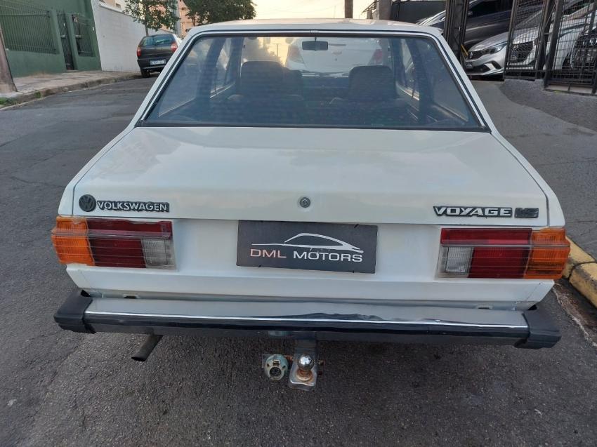 VOLKSWAGEN Voyage - Foto