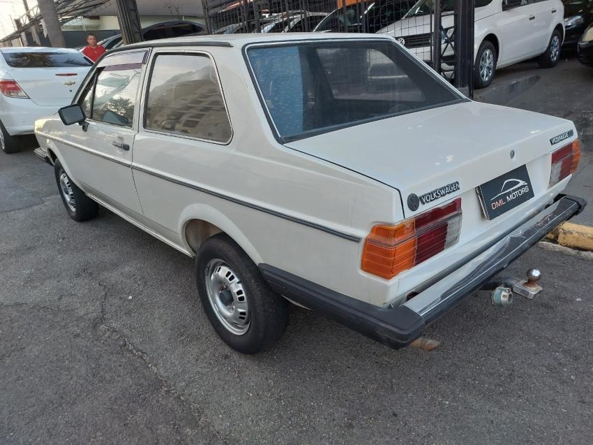 VOLKSWAGEN Voyage - Foto