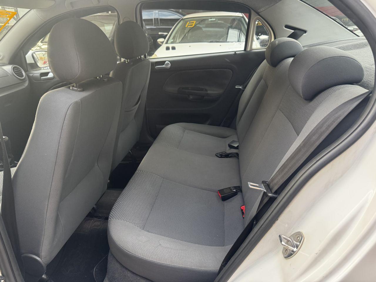 VOLKSWAGEN Voyage - Foto