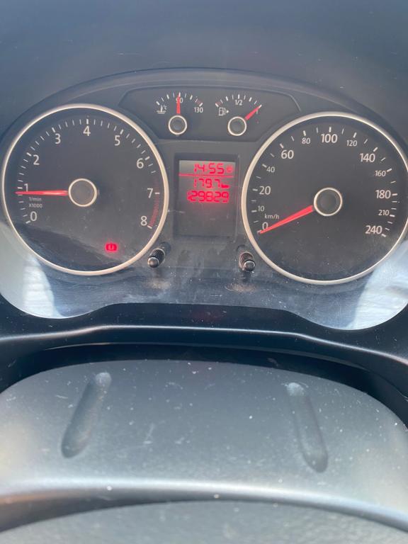 VOLKSWAGEN Voyage - Foto